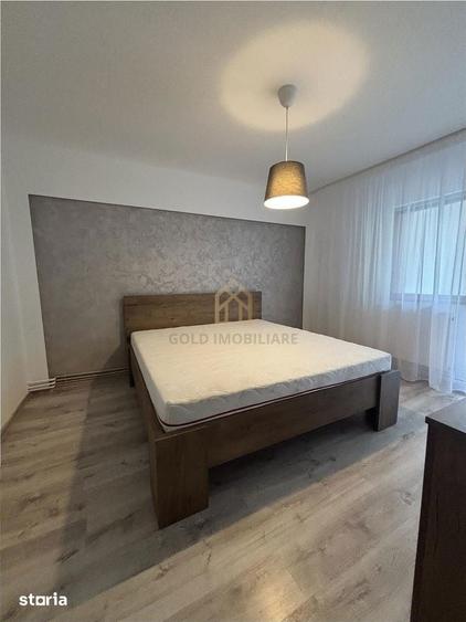 Apartament cu 3 camere în Săsar