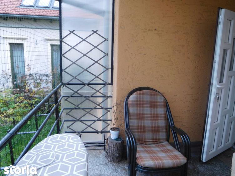 Casă cu 2 camere cu Canalizare în Central