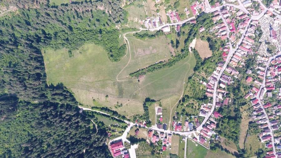 Teren intravilan de 66107 mp, în Săcele