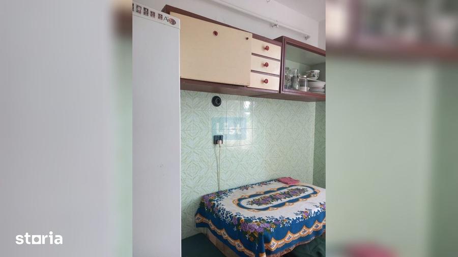 Apartament cu 3 camere în Calea București