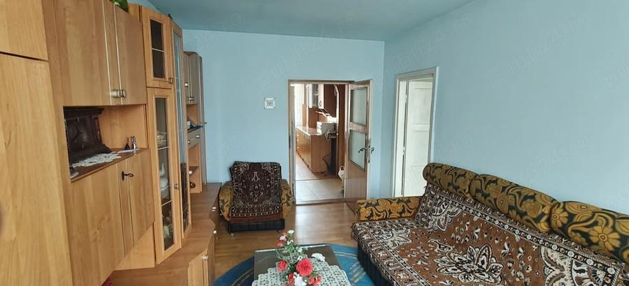 Apartament cu 3 camere nedecomandat în Central
