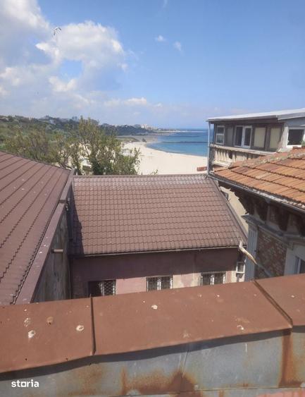 Apartament cu 3 camere nedecomandat în Peninsula