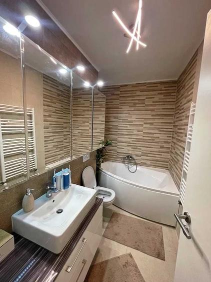 Apartament cu 2 camere decomandat în Central
