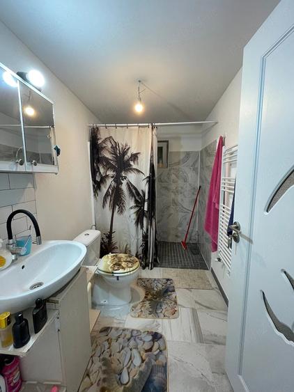 Casă cu Teren 1200 Mp în Blejoi