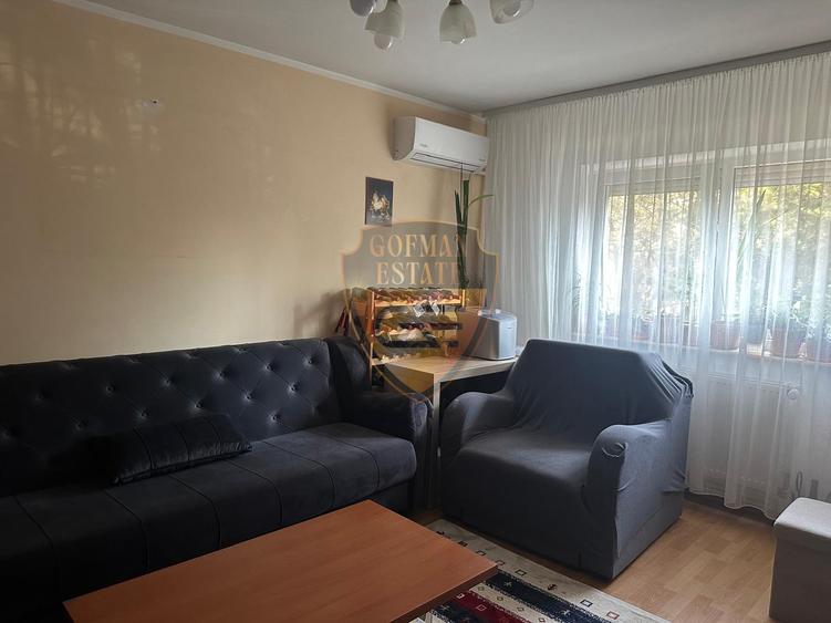 Apartament cu 4 camere decomandat, mobilat în Energia