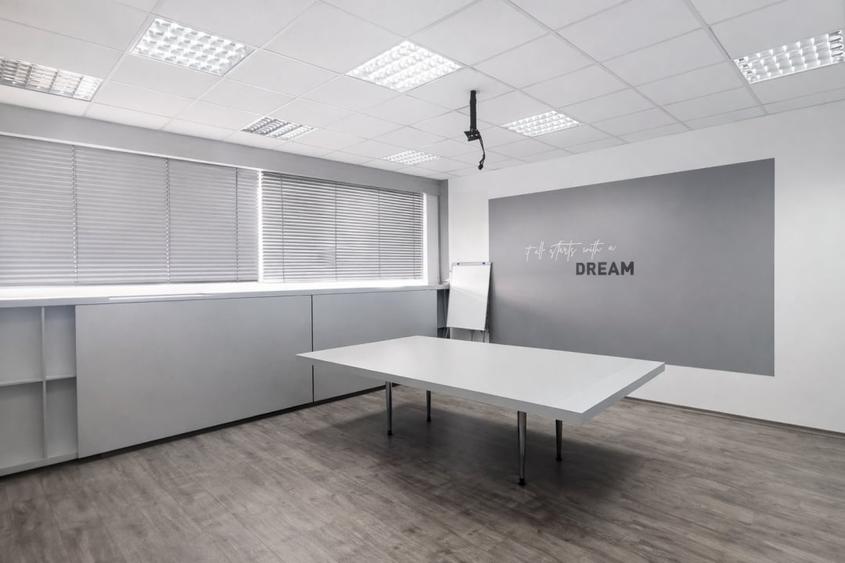 Birou, de 86.400001525879 mp, în Pipera