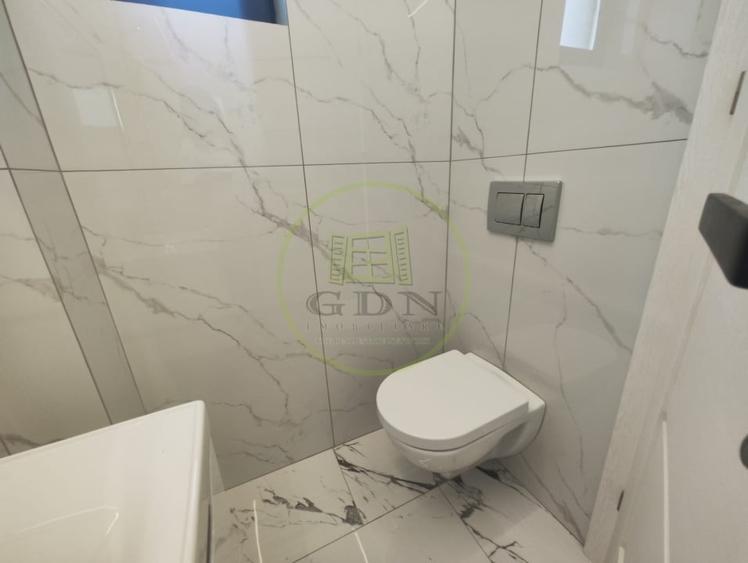 Casă individuală cu 5 camere cu Canalizare în Bariera Vâlcii