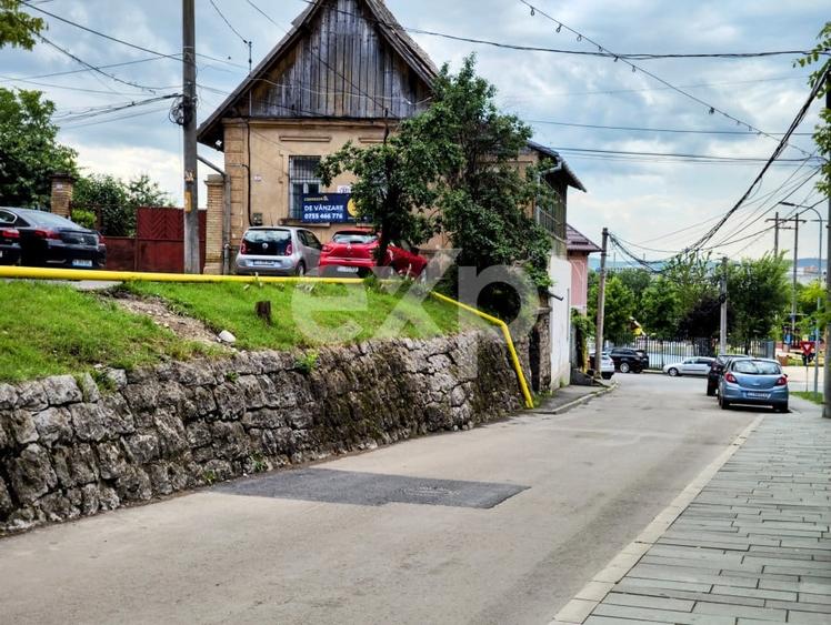 Casă individuală cu 3 camere cu Canalizare în Turda
