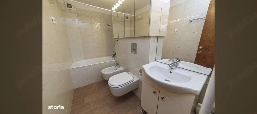 Apartament cu 3 camere decomandat în 13 Septembrie