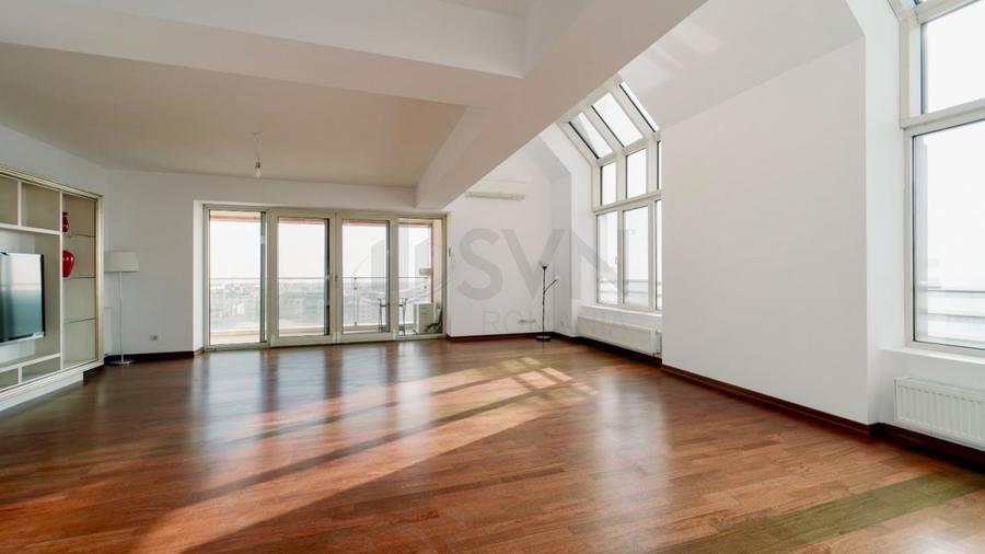 Apartament cu 3 camere decomandat, mobilat în Dristor