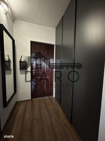Apartament cu 3 camere decomandat în Criș