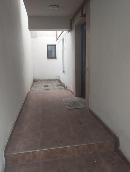 Apartament cu 2 camere semidecomandat în Cozieni