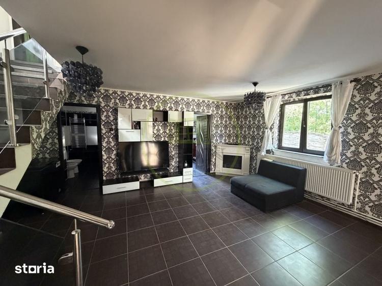 Casă cu 4 camere cu Teren 1250 Mp în Malu Mare