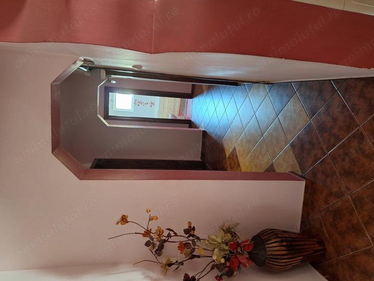 Apartament cu 4 camere decomandat în Central