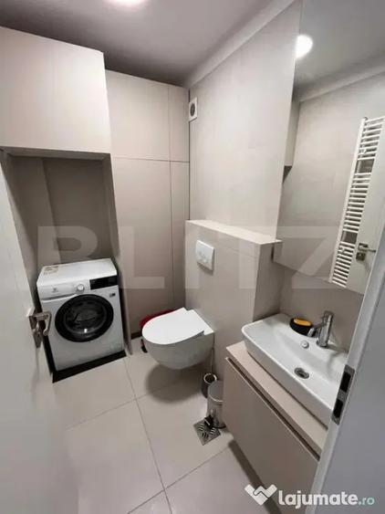 Apartament cu 5 camere decomandat în Mureșeni