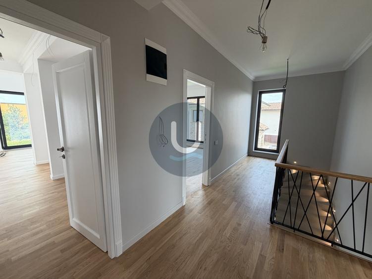 Casă individuală cu 5 camere cu Piscina în Corbeanca