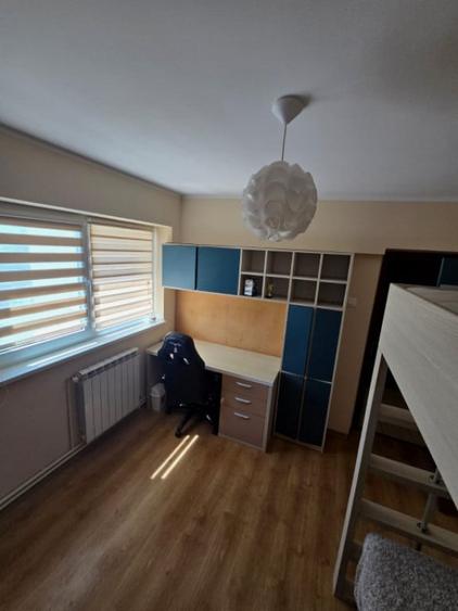 Apartament cu 3 camere decomandat în ICIL