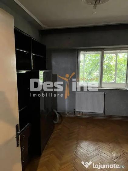 Apartament cu 3 camere decomandat în Central