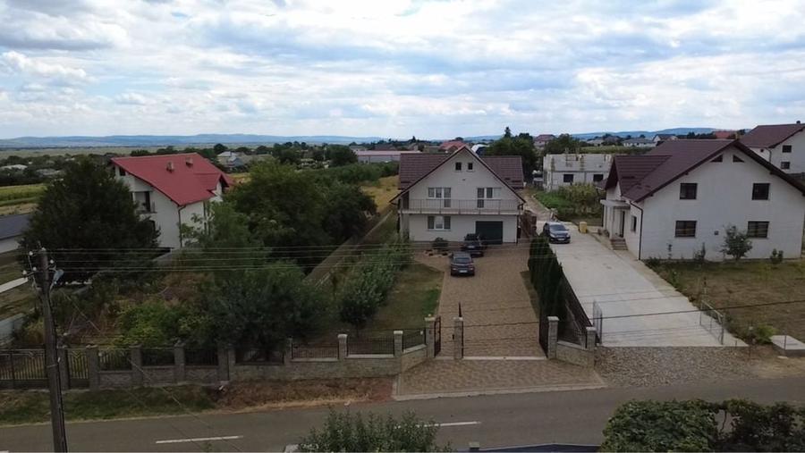 Casă cu 4 camere în Dumbrăveni