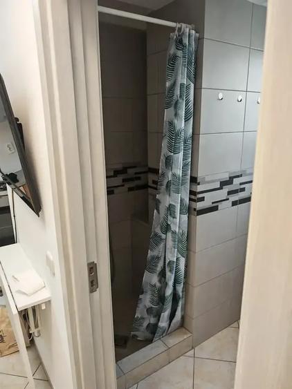 Apartament cu 1 camere decomandat, mobilat în Central