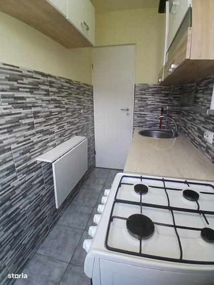 Apartament cu 2 camere semidecomandat în Florilor
