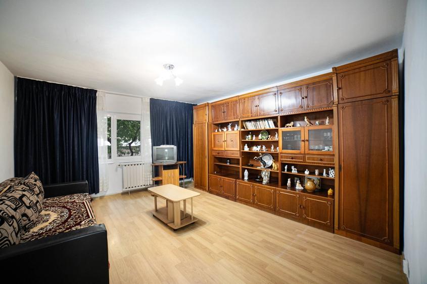 Apartament cu 2 camere decomandat în Rahova