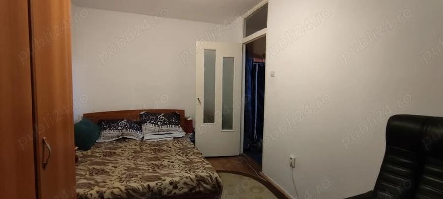 Apartament cu 2 camere semidecomandat în Dâmbovița