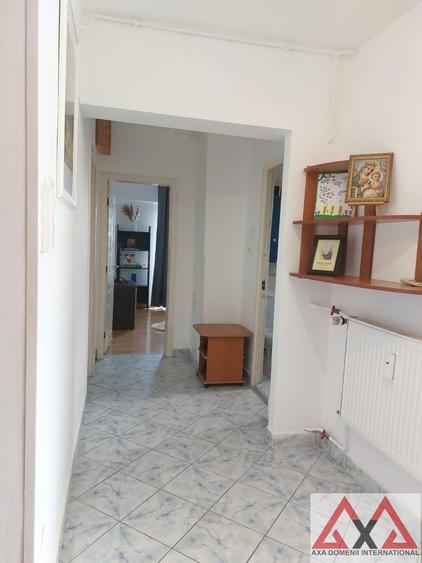 Apartament cu 2 camere decomandat, mobilat în Văcăresti