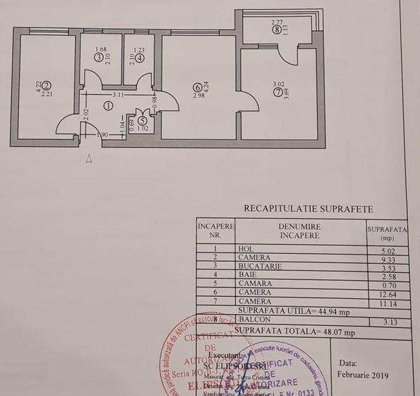 Apartament cu 3 camere semidecomandat în Micro 19