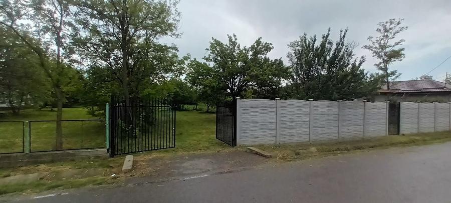 Casă cu 4 camere în Ceacu