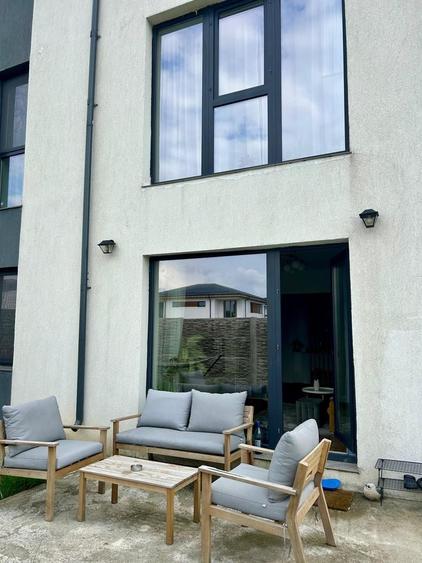 Duplex cu 4 camere cu Canalizare în Central