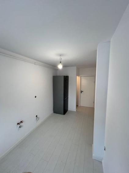 Apartament cu 2 camere decomandat în Florești