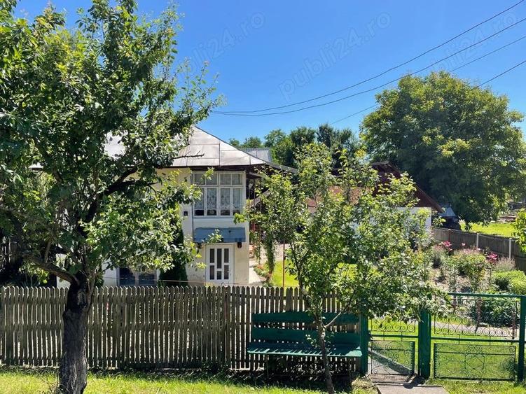 Casă cu 5 camere în Central