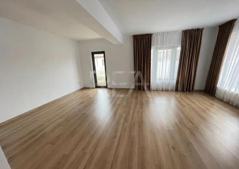 Casă individuală cu 3 camere cu Canalizare în Clinceni