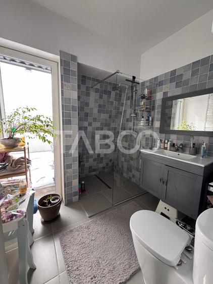 Penthouse cu 3 camere decomandat, mobilat în Cisnădie