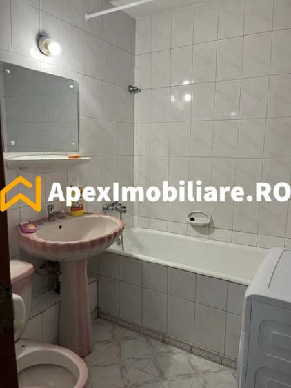 Apartament cu 2 camere decomandat în Grivița