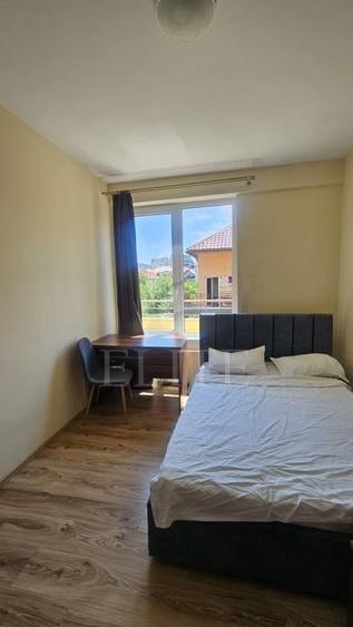 Apartament cu 4 camere semidecomandat, mobilat în Zorilor