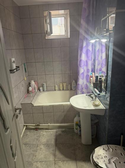 Apartament cu 3 camere decomandat, mobilat în Vidin-Progresul