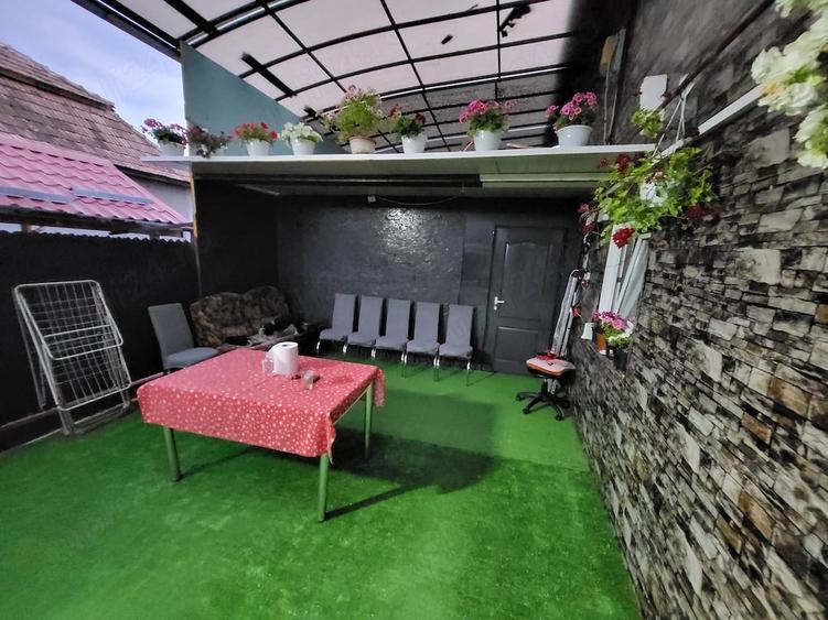 Casă cu Teren 400 Mp în Copăceni