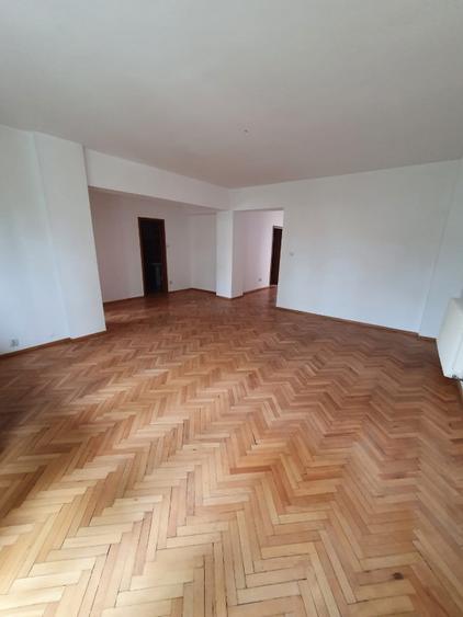 Birou, de 1,050 mp, în Dorobanți