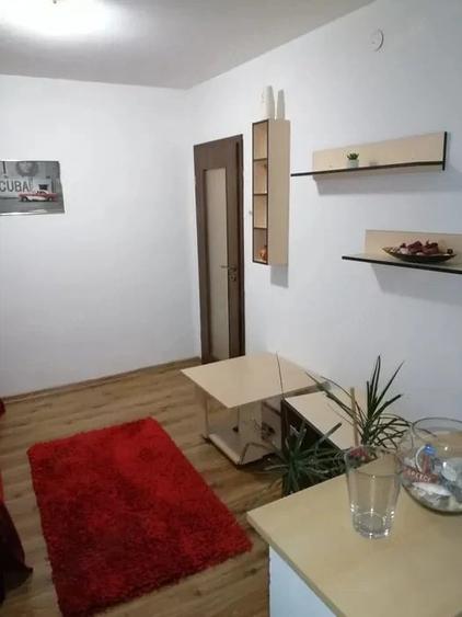 Apartament Decomandat zona Olimpia - 1