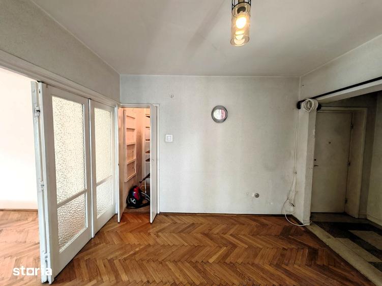 3 cam. deco., central, et. I langa Catedrala Inaltarea Domnului - 18