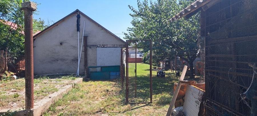 Casă cu 4 camere în Drăghiceni