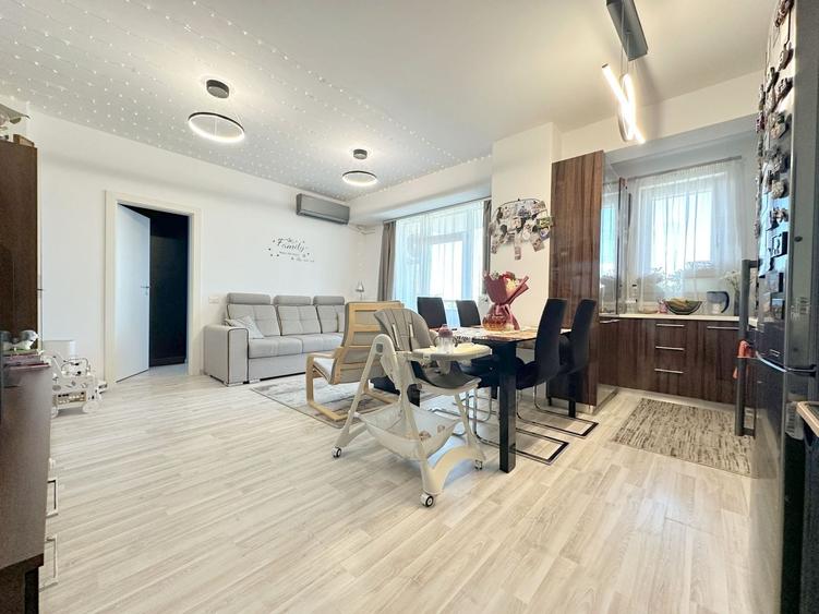 Apartament cu 3 camere semidecomandat, mobilat în Girocului