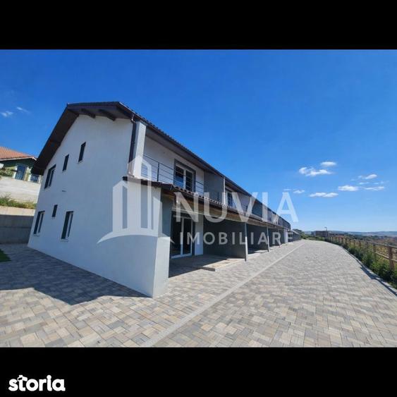 Apartament cu 3 camere în Cetate