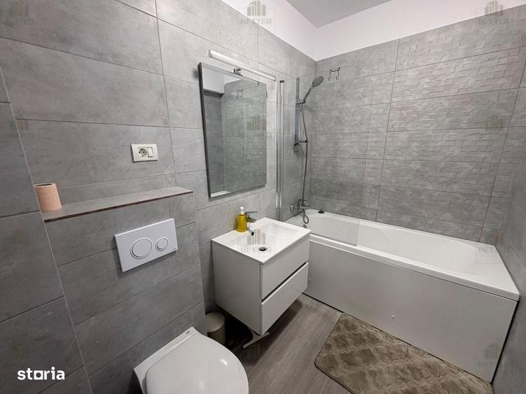 Apartament cu 3 camere semidecomandat în Ștefăneștii de Jos
