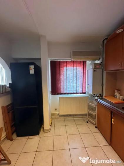 Apartament cu 3 camere decomandat în Gara