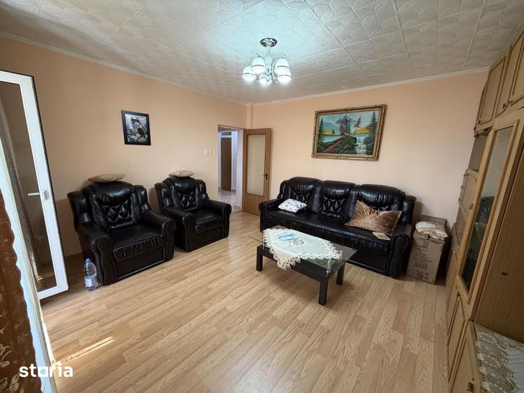 Apartament cu 3 camere, mobilat în Crângași