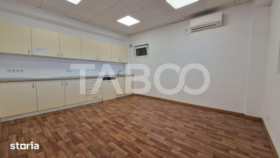 Spațiu comercial, de 240 mp, în Trei Stejari