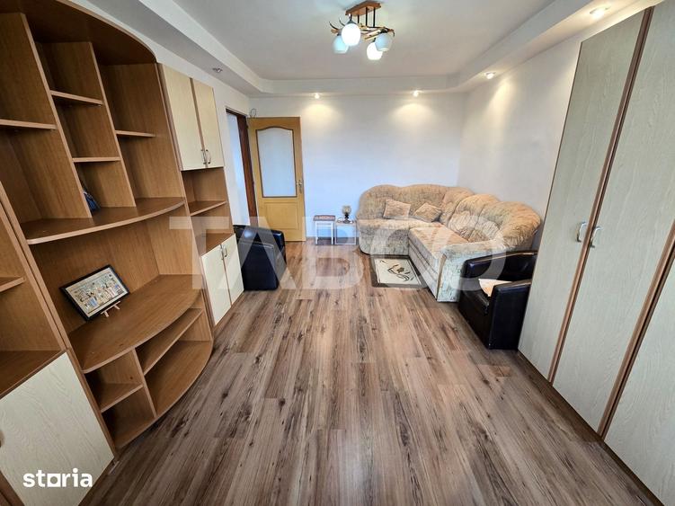 Apartament cu 2 camere decomandat în Vasile Aaron